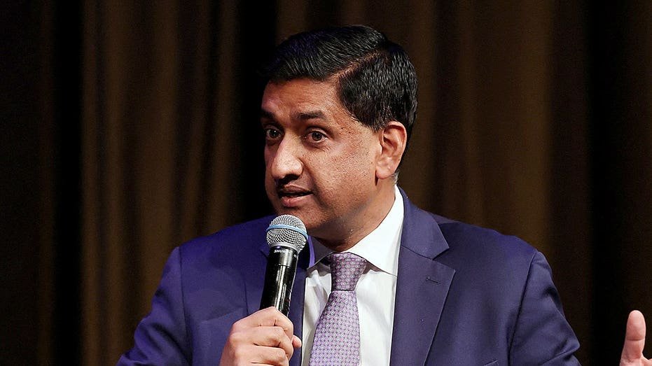 Khanna exige des réponses d'une entreprise liée au PCC accusée de sous-coter les prix des fabricants américains