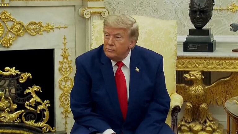 "Les tarifs douaniers du Canada, sont-ils une réponse aux incendies de forêt ?" @POTUS : "Non.