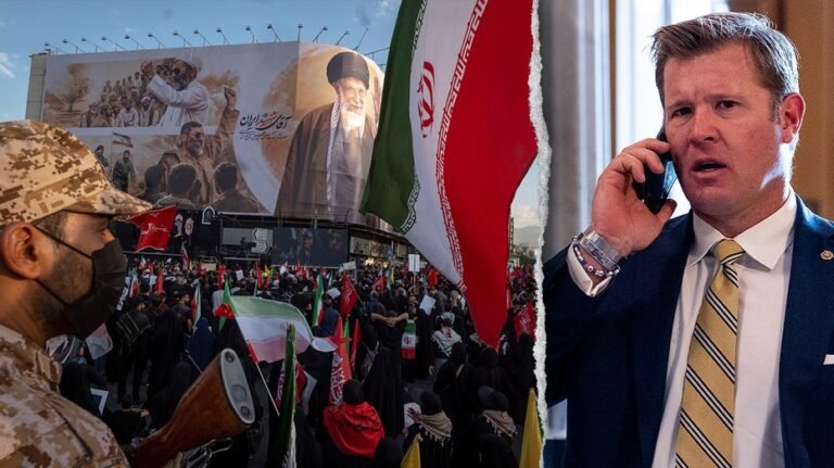 Un sénateur vétéran de combat s'étouffe à cause d'un ami décédé dans un discours enflammé sur la guerre en Iran : "Nous en finirons"