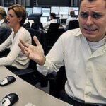 Les contrats à terme glissent alors que la déroute technologique se poursuit, Kospi s'est arrêté alors qu'il s'effondre de 10 %