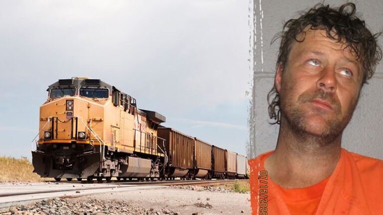 Un homme qui aurait roulé nu au sommet d'une locomotive en mouvement a été arrêté après une étrange cascade de train : shérif
