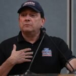Les démocrates du Maine couronnent Troy Jackson en remplacement de Platner alors qu'un nouvel examen obscurcit la réinitialisation du Sénat