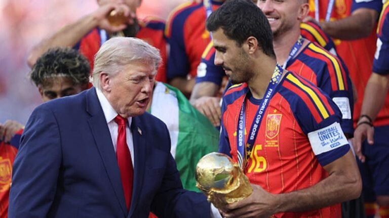 Le chaos de la Coupe du monde évité grâce aux mesures de Trump qu'il n'a pas prises, "tout aussi importantes" que les mesures prises, selon un responsable du voyage