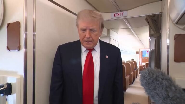 "Pourquoi voulez-vous que le Sénat américain reste en ville ?" @POTUS : "Quelle question stupide." 🤣