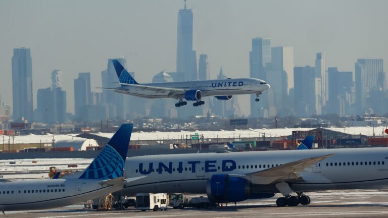 United aurait contacté Delta Air Lines au sujet d'une éventuelle fusion.
