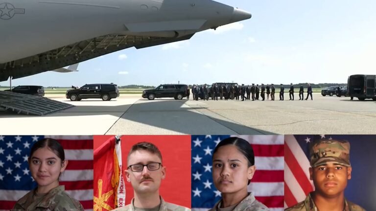 Le président Donald Trump assiste au transfert digne des militaires américains tués dans la guerre contre…
