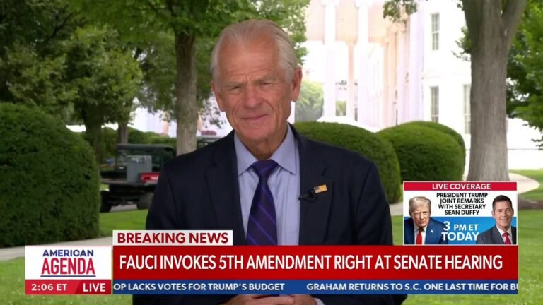 Peter Navarro : « Les journaux de Fauci sont en grande contradiction avec sa personnalité publique.