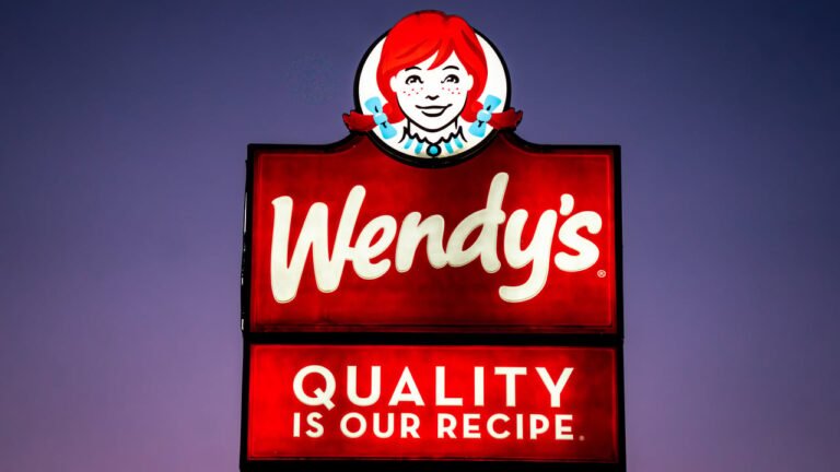 Trian de Nelson Peltz prépare une offre privée sur Wendy's
