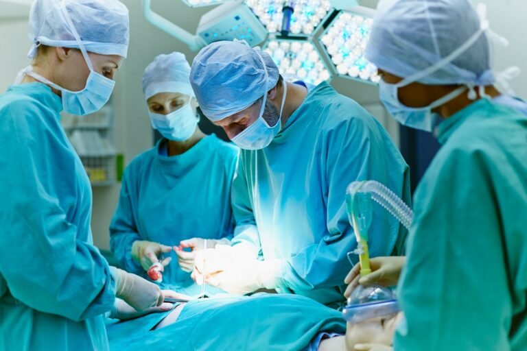Medtronic vs Intuitive Surgical : quelle action MedTech est-elle la meilleure à acheter en ce moment ?