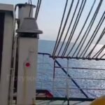 Un drone ukrainien à longue portée et à ailes delta est passé à quelques mètres d'un cargo sec turc dans…