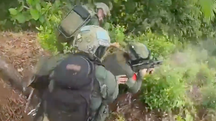 "Les rats narco-socialistes feraient mieux de se mettre à courir": le "El Tigre" colombien, soutenu par Trump, lance une offensive majeure contre les FARC