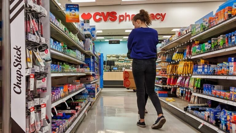 L’action CVS chute par rapport aux perspectives pour 2027 malgré de solides bénéfices
