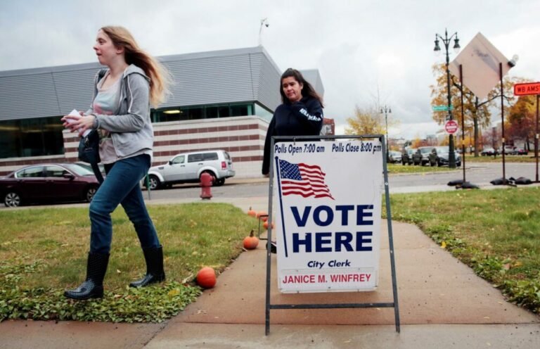 Au milieu des élections primaires, le DOJ surveille les bureaux de vote dans les villes du Michigan