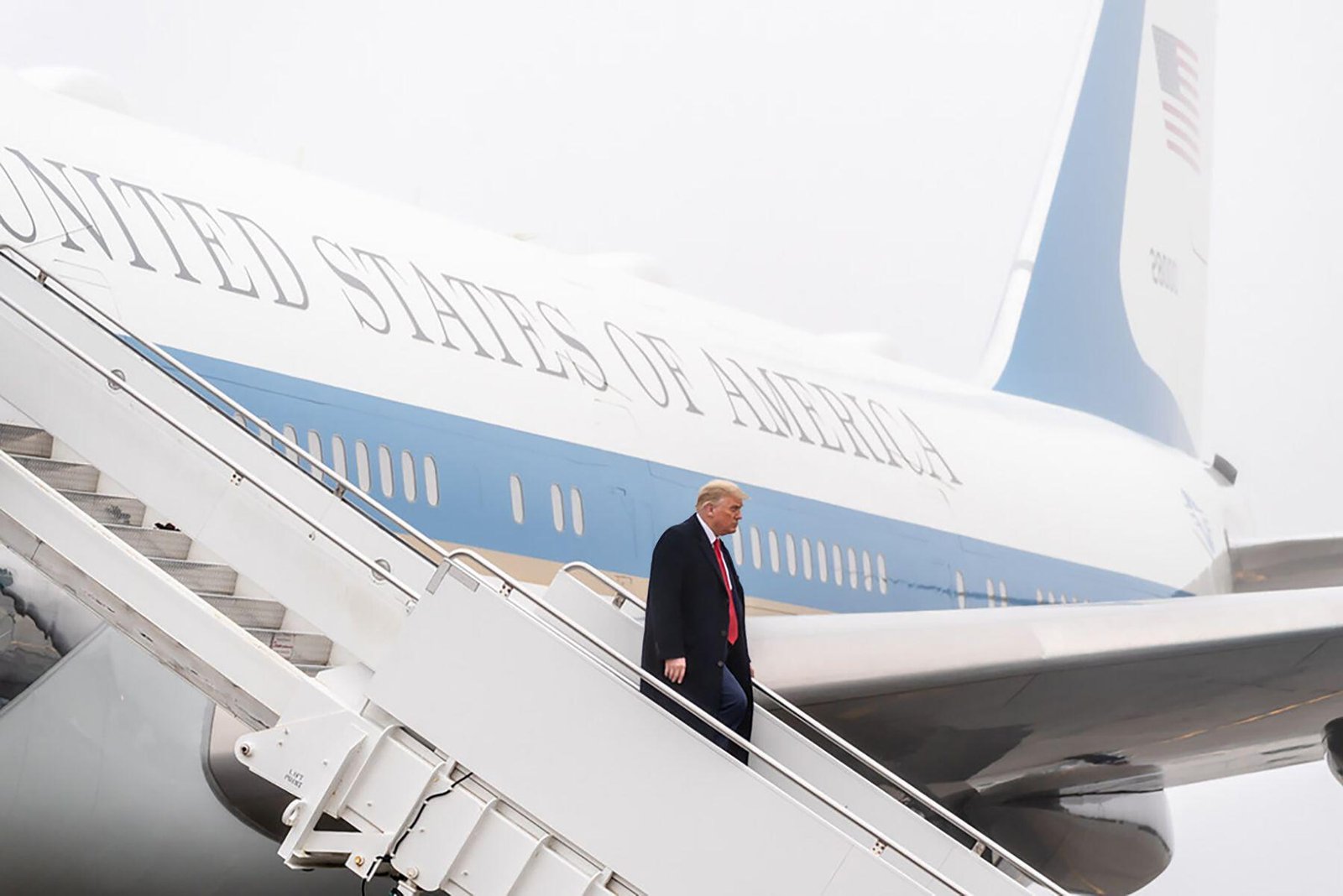 Le président Trump a secrètement changé d'avion en Turquie en raison de la menace iranienne