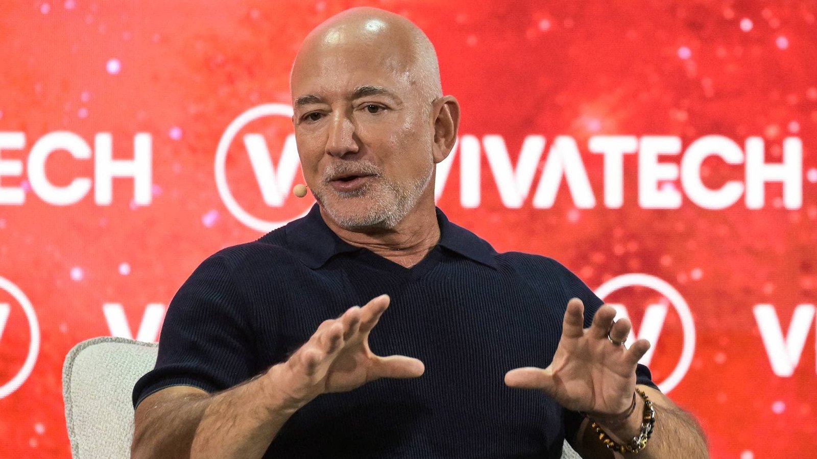 Jeff Bezos bat son propre record sur Amazon