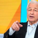 Le père de Jamie Dimon lui a remis des rapports annuels lorsqu'il était enfant et lui a fait jouer à ce jeu « brutalement dur » qui a façonné sa vie