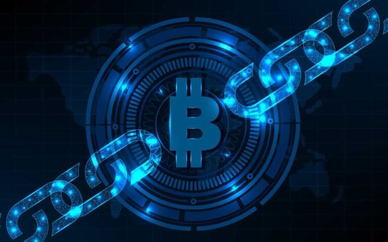 Les actions stratégiques augmentent alors que Bitcoin dépasse brièvement les 80 000 $