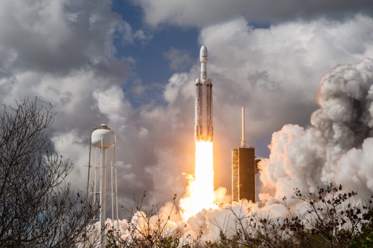 Voici comment SpaceX atteint ce chiffre de 100 milliards de dollars en moins de 5 mois