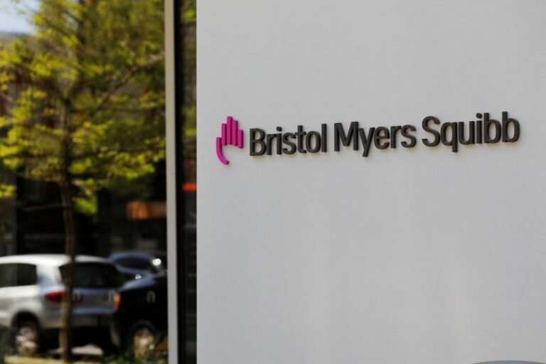 Exclusif : "Aucune discussion" sur l'accord AstraZeneca-Bristol Myers, selon une source senior