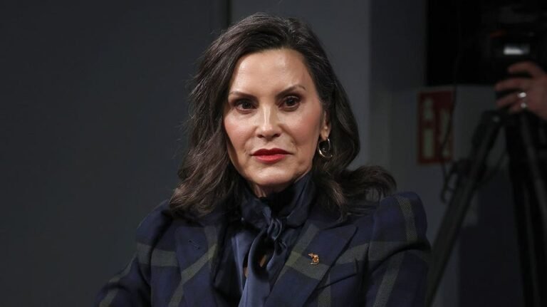 Le gouverneur du Michigan, Whitmer, félicite El-Sayed, exprimant son soutien après avoir soutenu son adversaire à la primaire démocrate