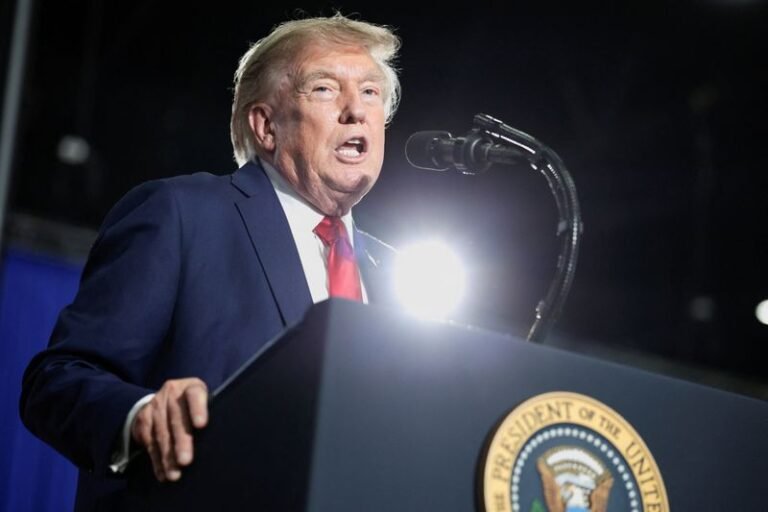 Trump a acheté des actions dans SpaceX d'Elon Musk en juin, selon des informations financières