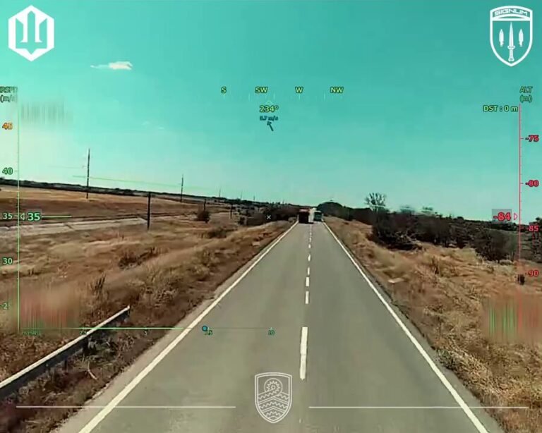 Les drones d’attaque ukrainiens à moyenne portée continuent de frapper les routes logistiques russes dans…