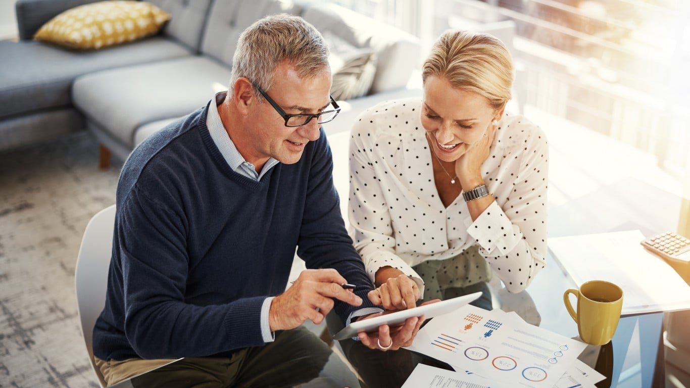 Un couple de 65 ans peut gagner 146 000 $ cette année et payer 0 % sur ses gains. Voici les mathématiques