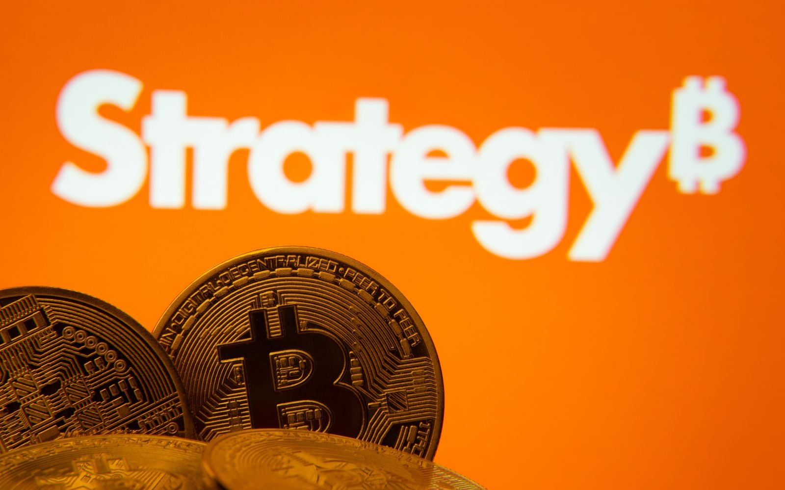 Une compression majeure du Bitcoin fait grimper le titre de MicroStrategy. Ce qui vient ensuite.