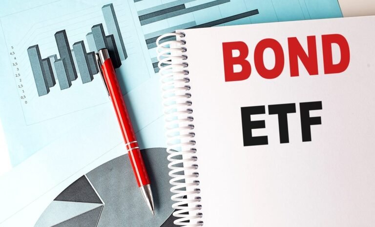 La plupart des investisseurs en revenus n'ont jamais entendu parler de ces 3 ETF obligataires payant plus de 10 % par mois