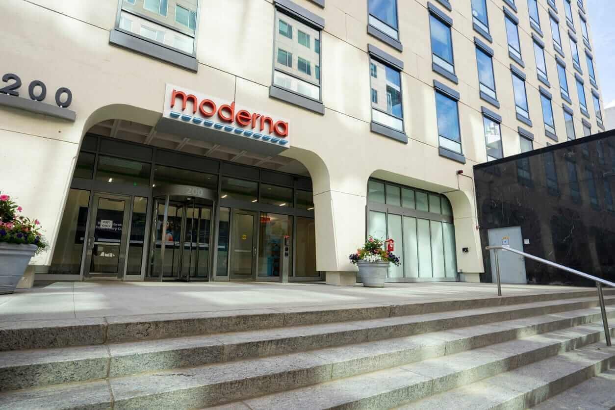 Wolfe Research vient de mettre à niveau le stock Moderna. Voici pourquoi.
