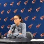 L'entraîneur d'Indiana Fever, Stephanie White, intervient dans le débat sur les athlètes transgenres suite…