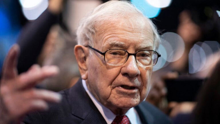 Berkshire met fin à une séquence de ventes de 14 trimestres avec 23,5 milliards de dollars d'achats d'actions – 10 milliards de dollars ont été attribués à une entreprise à un prix privé