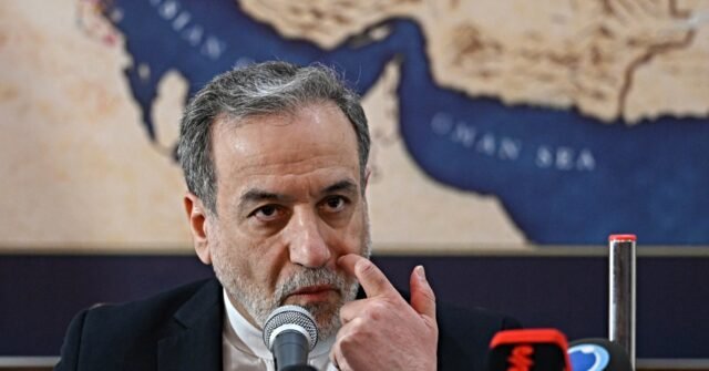 Le plus haut diplomate iranien refuse de s'engager directement avec les États-Unis tant que les demandes de Téhéran ne seront pas satisfaites