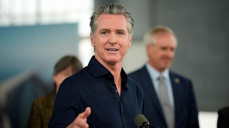 Un projet de loi californien reconnaissant 2 fêtes islamiques se rapproche du bureau de Newsom
