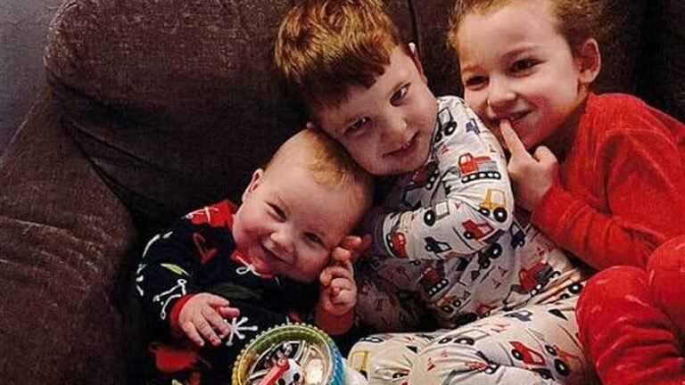 Les trois enfants victimes de Lindsay Clancy oubliés au milieu des foules de soutien : mère de six enfants