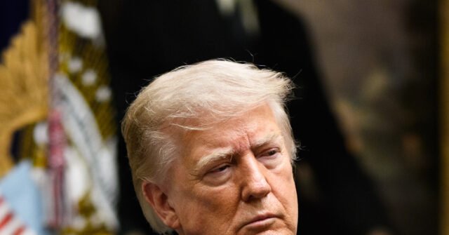 Capital One affirme avoir débancarisé l'organisation Trump en 2021 en raison de problèmes de « blanchiment d'argent » et non de parti pris politique