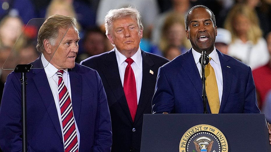Le candidat soutenu par Trump obtient le feu vert du GOP, organisant une confrontation à enjeux élevés entre les gouverneurs