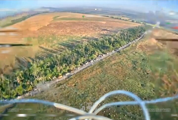 Les forces russes ont tenté de rassembler une formation d'assaut massive de véhicules légers à un point de…