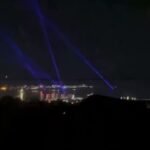 Les Russes tentent désespérément d’abattre ce soir des drones ukrainiens à longue portée au-dessus du port…
