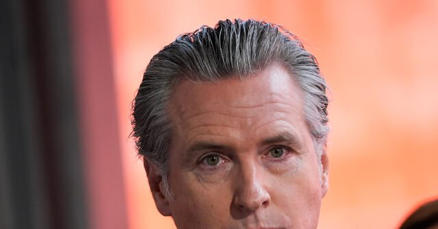 La publication par Newsom des déclarations de revenus qualifiée de « insulte à la transparence »