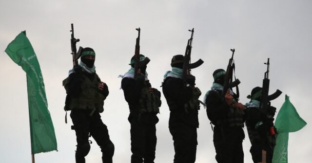Une organisation caritative islamique en Grande-Bretagne accusée de transférer de l'argent et des biens aux dirigeants du Hamas : rapport