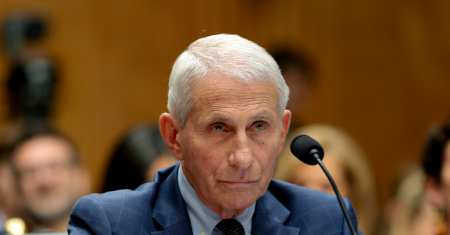 Le panel sénatorial vote 8-5 pour détenir Anthony Fauci pour outrage au Congrès