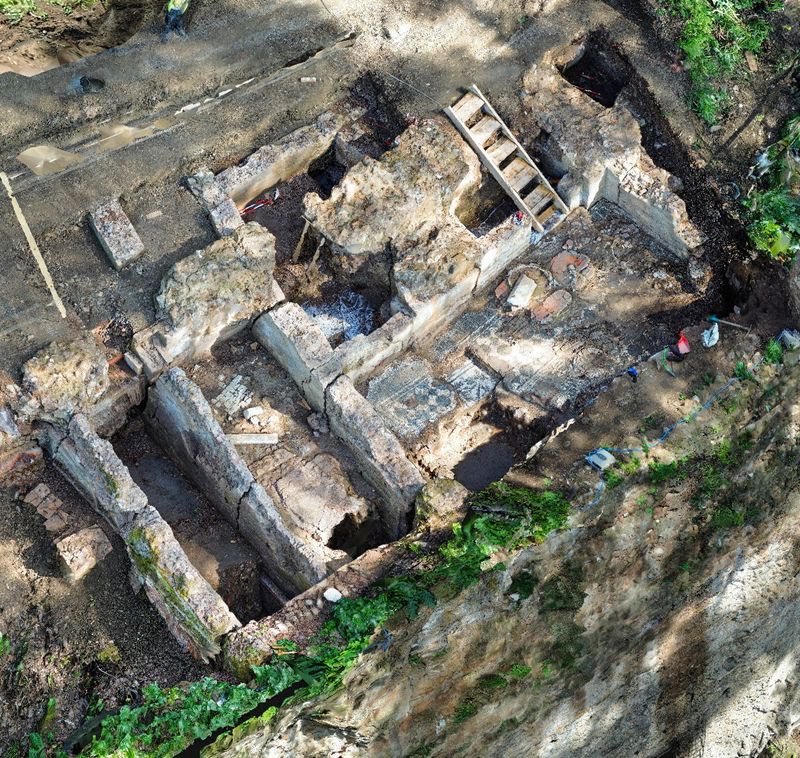 Les archéologues ont peut-être découvert une caserne de pompiers romaine vieille de 1 900 ans près du Colisée.