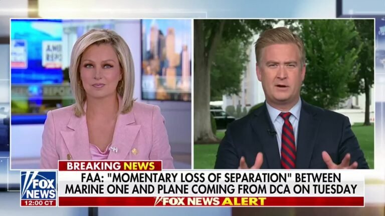 Marine One a décollé de la Maison Blanche hier à 14h33, mais le trafic aérien à l'aéroport national Reagan…
