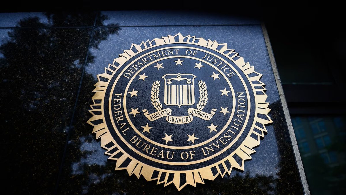 Un agent spécial de surveillance du FBI, identifié par le ministère de la Justice comme étant Patrick…