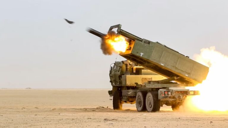 L'armée américaine a épuisé « pratiquement la totalité » de son stock de missiles à longue portée de haute…