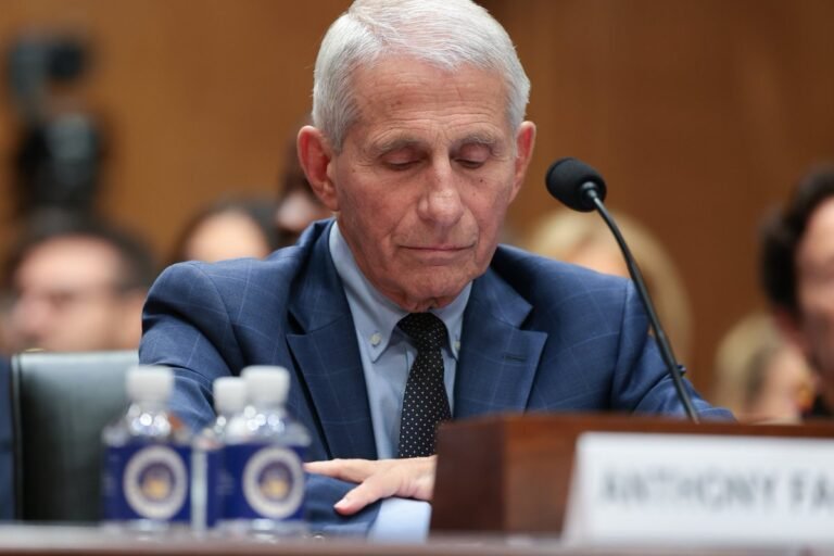 Le sénateur Rand Paul propose de tenir le Dr Anthony Fauci pour outrage au Congrès après que Fauci ait…