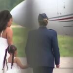Le sergent d'état-major. La famille de Michael Swinton, y compris son épouse, s'est rassemblée dans le…