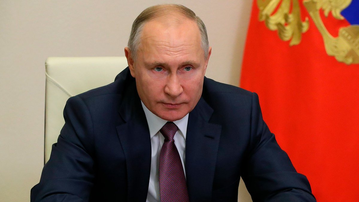 Poutine a signé une loi qui prive effectivement de citoyenneté les Russes partis à cause de la guerre.
