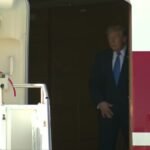 Le président Trump arrive à Los Angeles avant l'événement RNC organisé au Trump National Golf Club à…